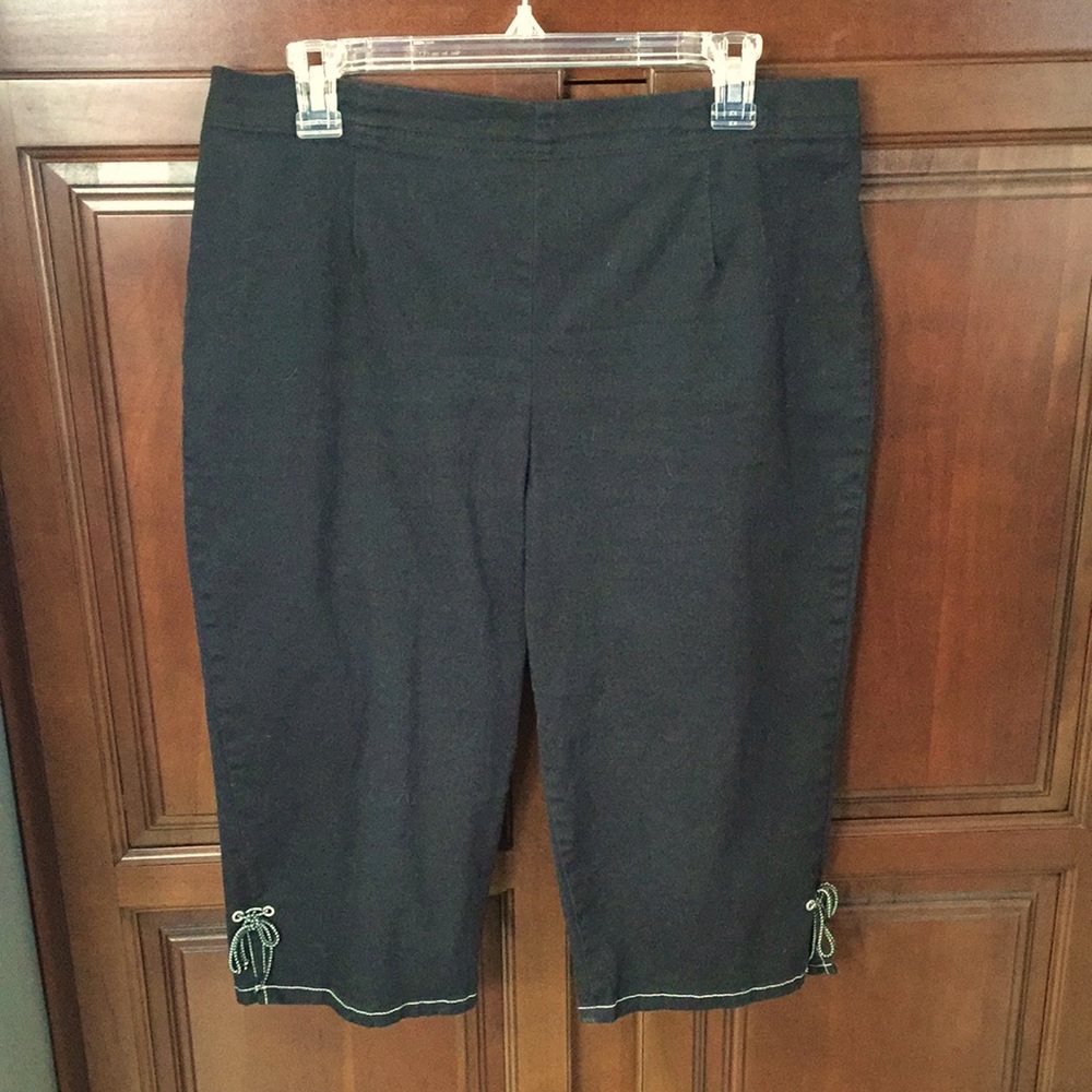 Croft & Barrow Capris L